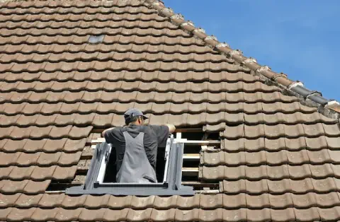 Pose de velux - Saint-Étienne-au-Temple